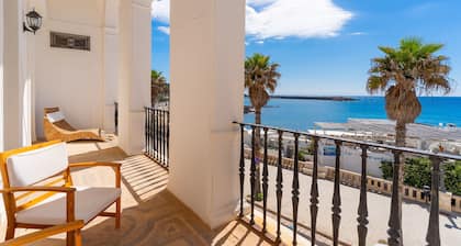 Villa 'Ramirez' avec vue sur la mer, jardin partagé