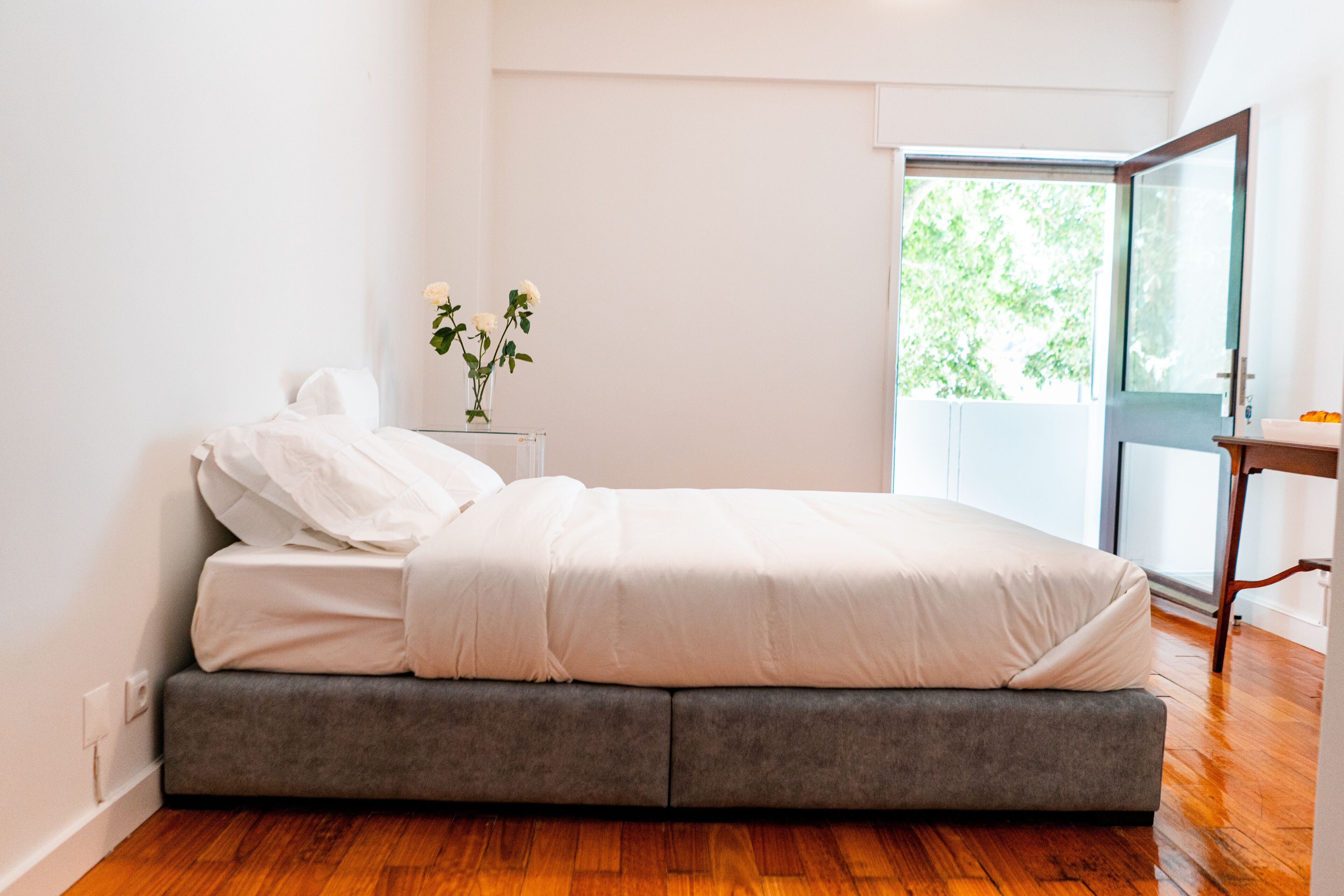 Photo - Seaside Elegance and Tranquility: Your Luxurious Porto Getaway