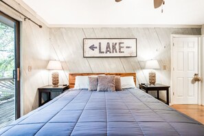 3 bedrooms, desk, free WiFi, bed sheets