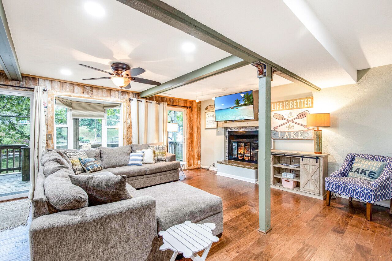 Harmony Haus - Private Dock, Kayaks & More!