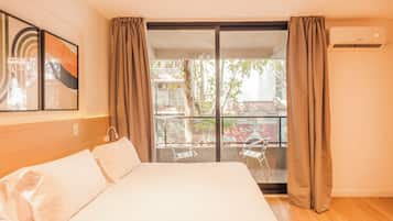 Business Studio | 1 bedroom, free WiFi, bed sheets