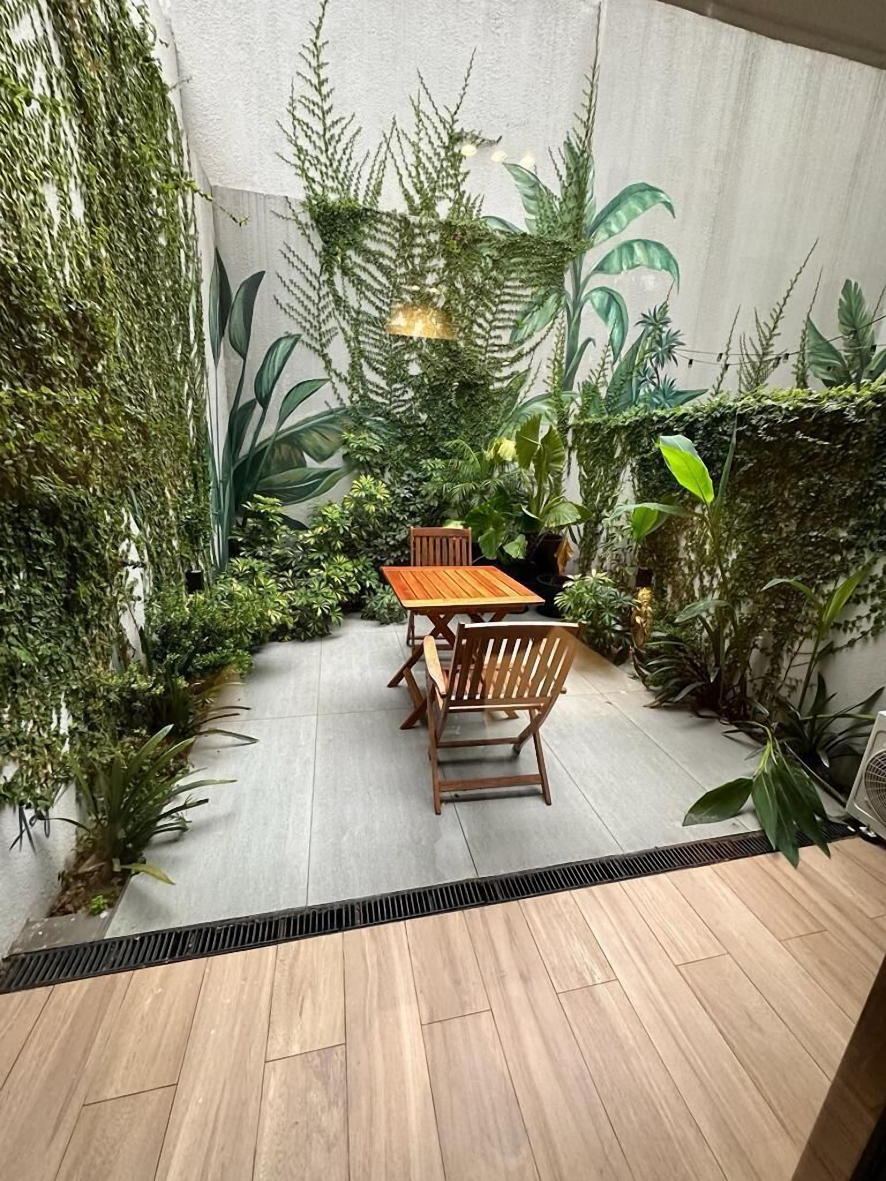 Eenvoudige tweepersoonskamer | Woonruimte | Smart-tv