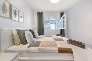 2 habitaciones, tabla de planchar con plancha y wifi gratis 