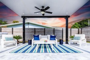 Terrace/patio - Villa Elena - Private Pool  (Cutler Bay)