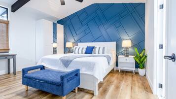 4 bedrooms, desk, iron/ironing board, travel cot