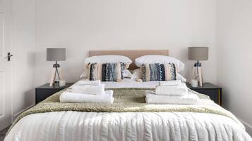 Apartment | 2 bedrooms, free WiFi, bed sheets