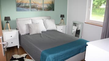 3 bedrooms, iron/ironing board, WiFi