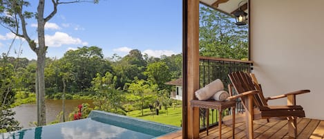 Luxury-Villa, 2 Schlafzimmer, eigener Pool, Bergblick | Bettwäsche aus ägyptischer Baumwolle, hochwertige Bettwaren