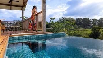 Romantic Bungalow, 2 Queen Beds, Private Pool, Garden View (Superior Room with PP) | Private pool