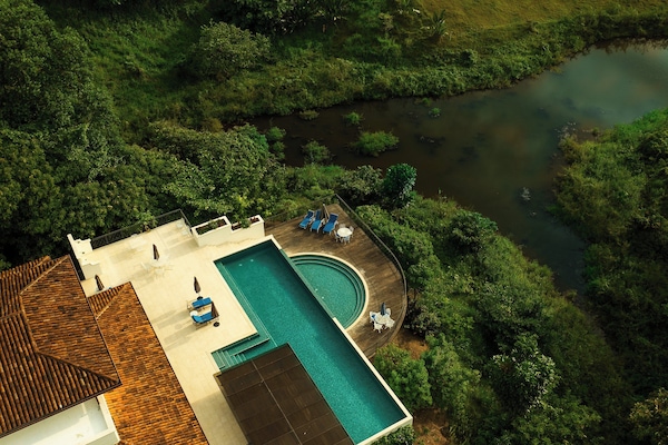 Outdoor pool, pool umbrellas