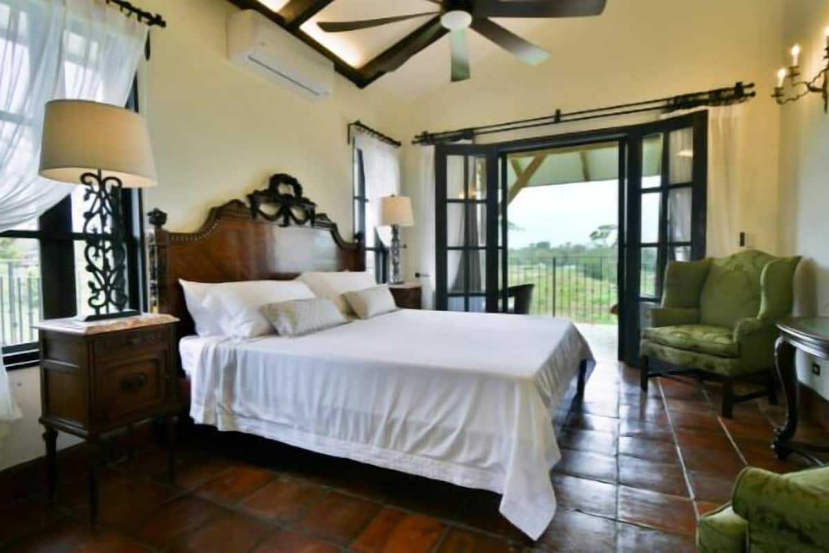 Classic-Bungalow, 1Â King-Bett, mit Bad, Gartenblick (Superior Room)