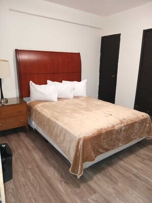 Standard Single Room | Down comforters, individually decorated, individually furnished