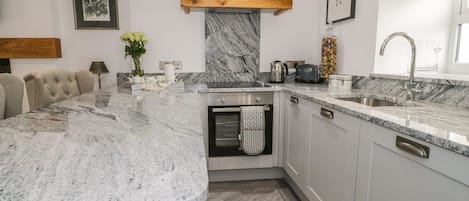 Dishwasher, cookware/dishes/utensils