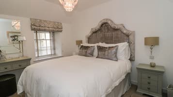 1 quarto, individualmente decorados, individualmente mobiliados