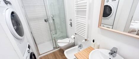 Dusche, Bidet