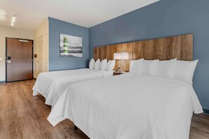 Standard Studio, 1 King Bed, Non Smoking, Refrigerator & Microwave | Premium bedding, desk, laptop workspace, iron/ironing board - Extended Stay America Premier Suites - Pueblo (Pueblo)