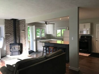 Point Clark Cottage Getaway