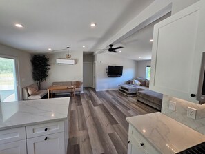 Fernseher, DVD-Player