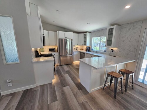 Eagle's Nest is a 40-acre Lake Nacimiento Modern Living, Eagle's Nest, an exclusive, hidden gem idea