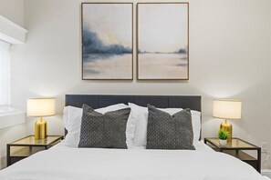 2 室のベッドルーム、アイロン / アイロン台、WiFi、ベッドシーツ