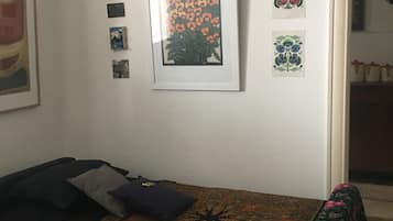 1 chambre, fer et planche Ă  repasser, draps fournis