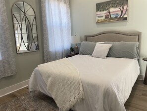 3 bedrooms, desk, free WiFi, bed sheets - Boat Launch Bungalow - Steps to Lake Greenwood. NEW, Modern and Pet Friendly!  (Greenwood)