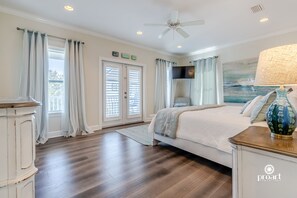5 bedrooms, iron/ironing board, WiFi, bed sheets