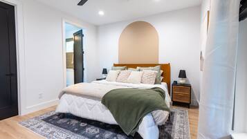 2 soveværelser, skrivebord, strygejern/strygebræt, gratis Wi-Fi