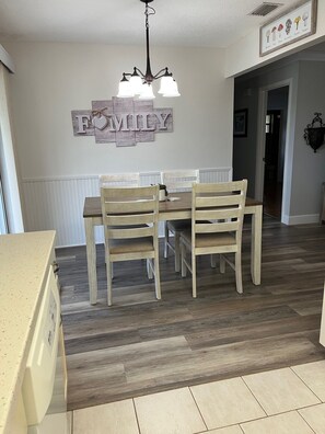 Dining - 2 bedroom 2 bath single family home in Lake Placid FL. 
Located in Placid lakes  (Lake Placid)