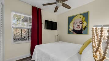 Caja de seguridad en la habitación y decoración personalizada