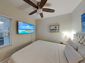 Comfort Room, Non Smoking, Air conditioning | In-room safe, individually decorated, individually furnished - Miami Townhouse with Patio Gazebo (Miami)