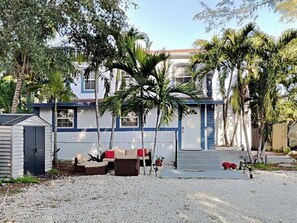 Front of property - Miami Townhouse with Patio Gazebo (Miami)