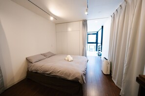 1 chambre, bureau, espace de travail pour ordinateur portable