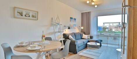 Fernseher, Stereoanlage