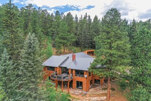 Aerial view - Bakers Creek (Woodland Park)