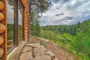 Exterior - Bakers Creek (Woodland Park)