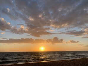 Unclassified image, 4 of 19, button