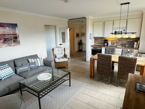 TV, DVD-spiller og stereoanlegg