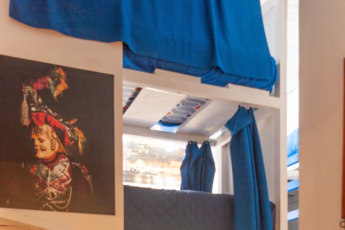 Dormitorio compartido económico, varias camas | Ropa de cama de alta calidad, edredón y wifi gratis