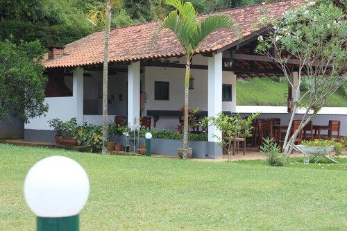 Casa Aconchegante com 3 Quartos Para até 8 Pessoas em Conservatória