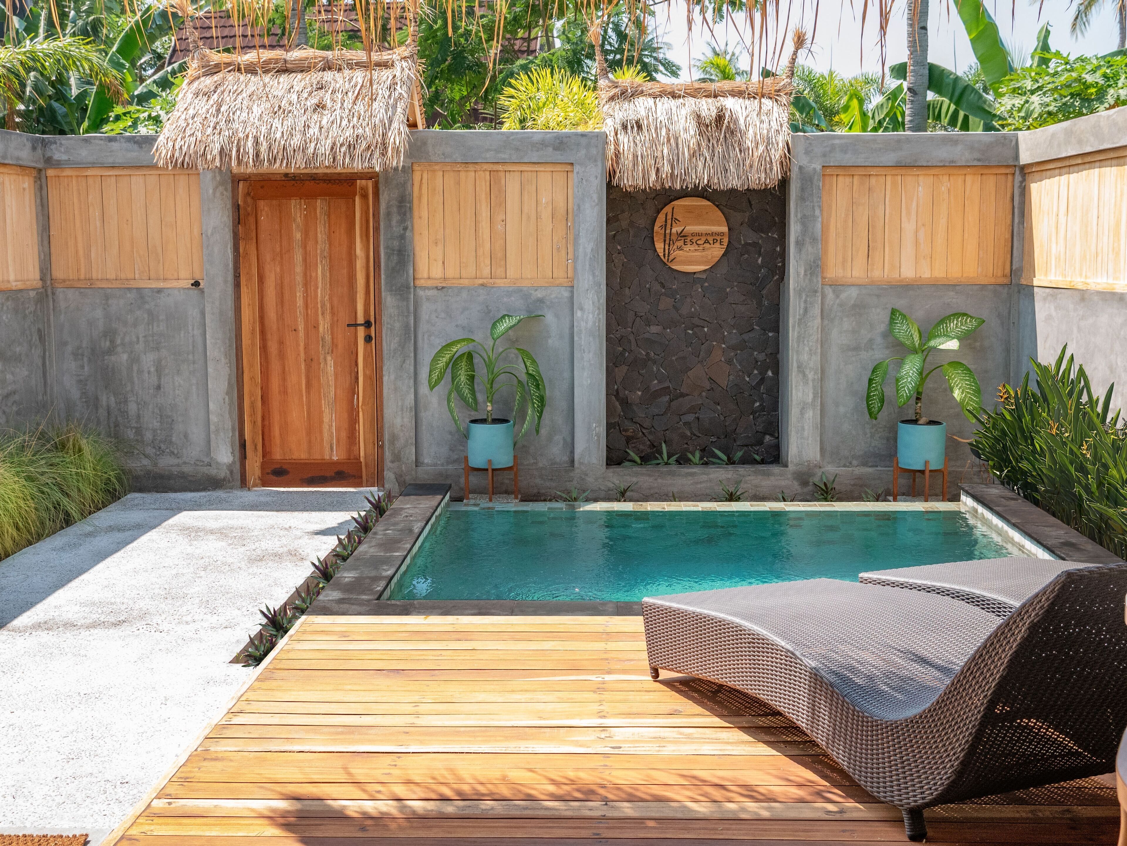 Deluxe Bungalow With Private Pool | Minibar, in-room safe, desk, laptop workspace