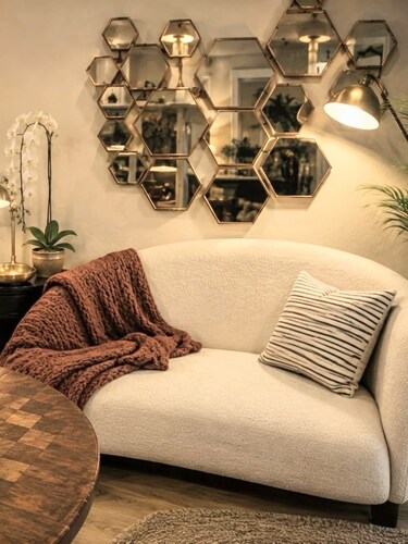 Charming Midtown 1-Bedroom: Steps to Ice Blocks