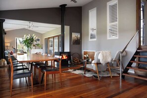 Dining - Welcome Paddock Solar Pool & Spa- Great for Summer (Shepherds Flat)