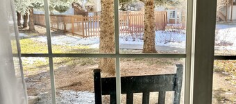 Comfy ski condo with convenient hot tub access.  Close to Beaver Creek and Vail!