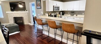 Comfy ski condo with convenient hot tub access.  Close to Beaver Creek and Vail!