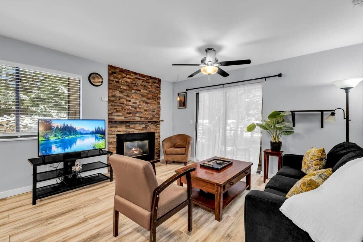 1BD Near Canyons Village, on FREE Shuttle Line