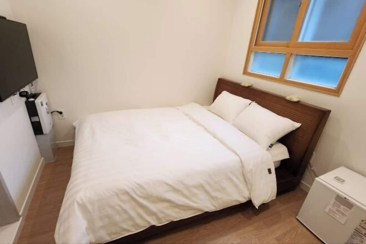 1 Schlafzimmer, individuell eingerichtet, kostenloses WLAN