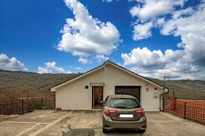 Standard Studio, Mountain View, Mountainside (Studio Apartment Iva) | Property grounds - Studio Apartment Iva (Rijeka)