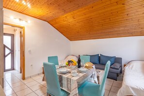 スタンダード スタジオ 電子レンジ マウンテンビュー (Studio Apartment Iva Rijeka Suburbs) | お食事