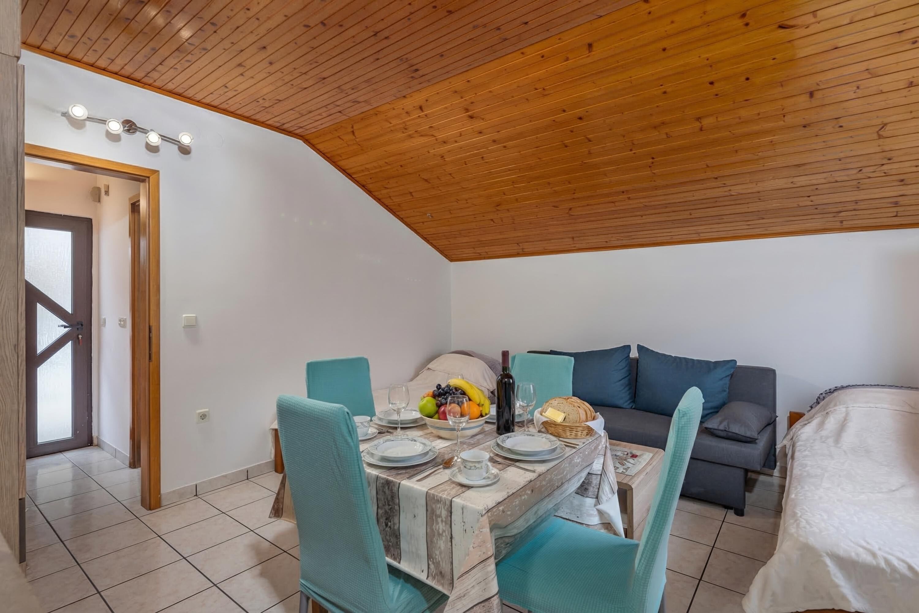 Studio Standard, vue montagne, côté montagne (Studio Apartment Iva) | Intérieur